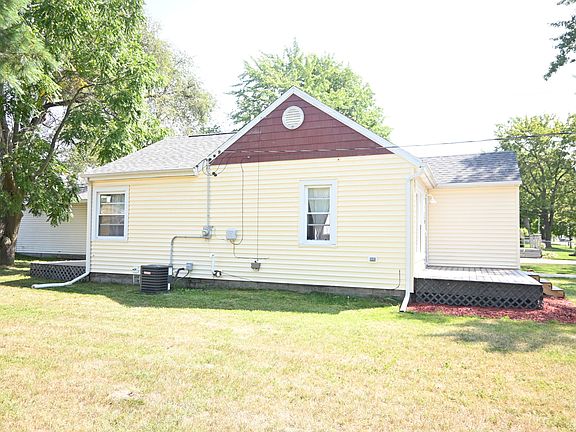 4th image of 4838 Grand St