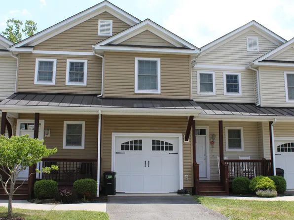 138 Eloise Cir, White Sulphur Springs, WV 24986