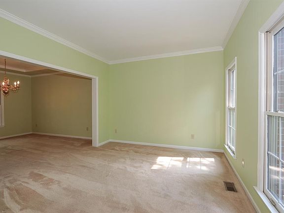 5th image of 9850 Orchard Club Dr