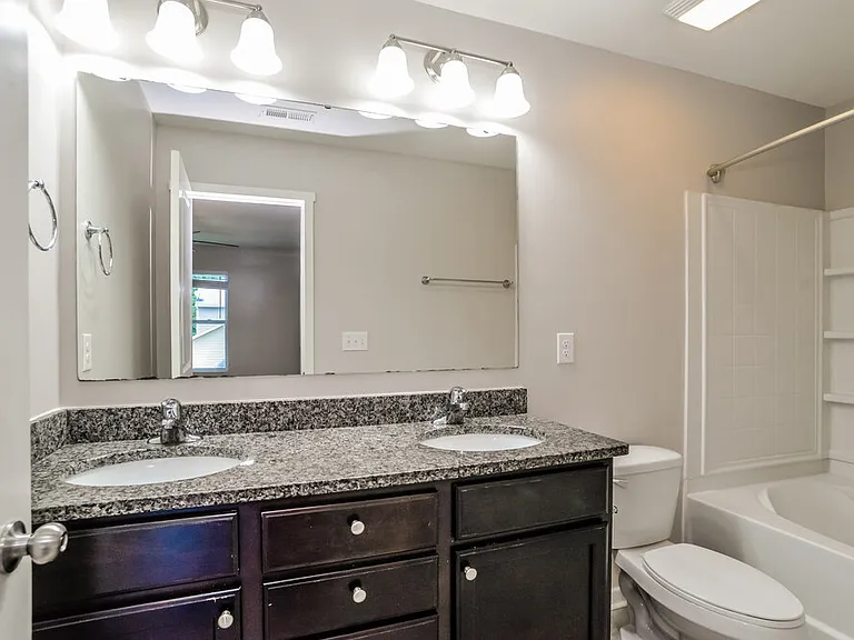 1048 Joselynn Dr — Photo 12