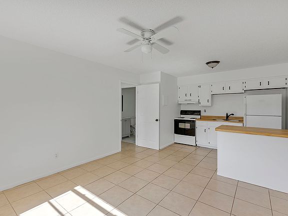 2nd image of 506 NE 28th Ave Unit B