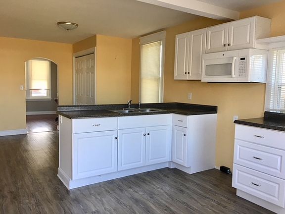 Kitchen - Laundry 