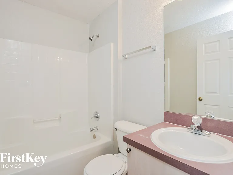 743 Pelican Ct — Photo 14
