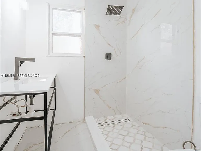 11080 Peachtree Dr — Photo 10