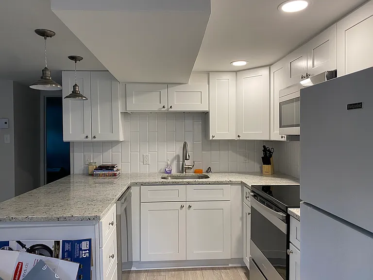 413 W Jefferson St #C — Photo 5