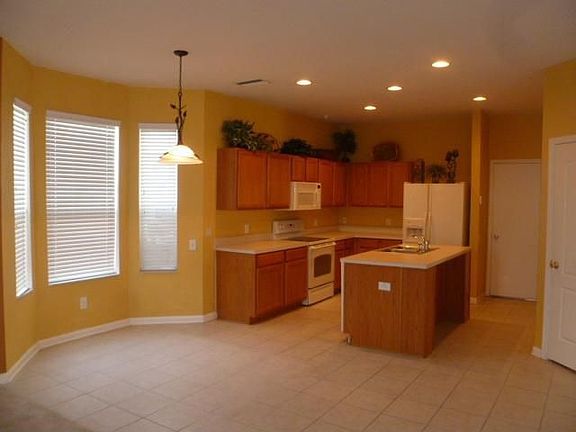 3rd image of 12335 Cedarfield Dr