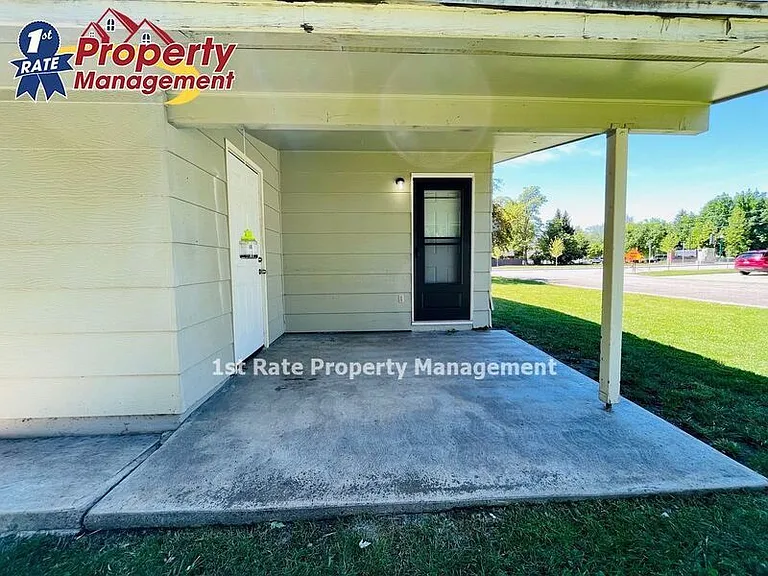 152 E Mission Dr — Photo 9