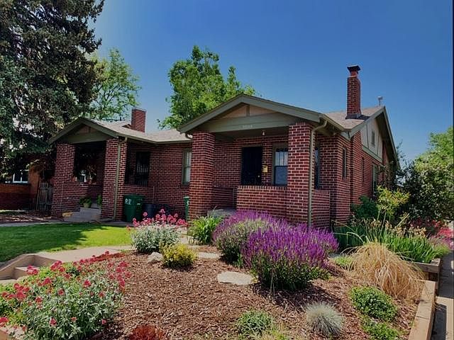 Corner unit - brick half duplex