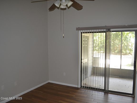 5th image of 465 Valerie Dr