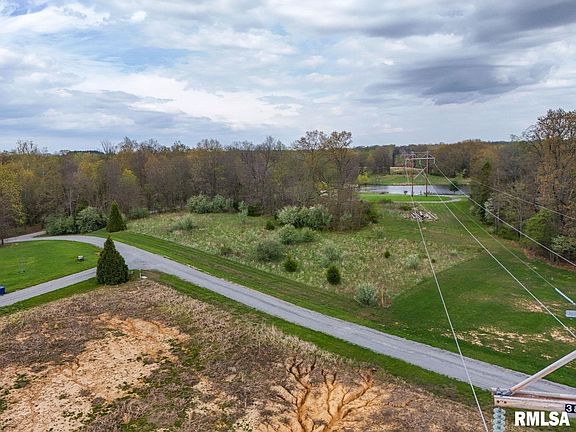 3rd image of 29 Castle Oaks Rd