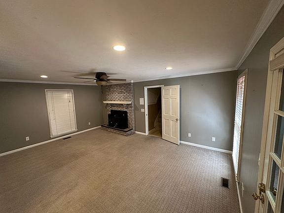 3rd image of 112 Natchez Dr