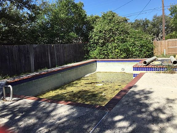 2nd image of 1301 Dana Dr