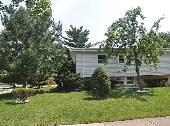 3rd image of 485 Florian Dr