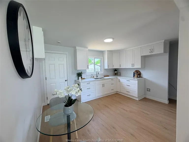 1651 Aubin Rd — Photo 9