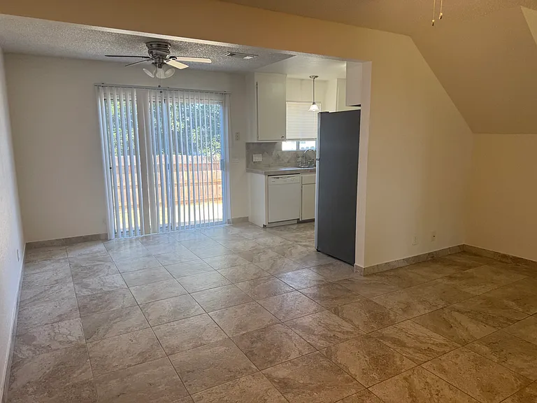 125 Amberidge Dr — Photo 4