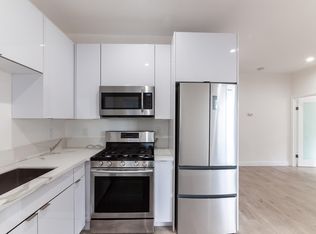 2955 W 8th St APT 102, Los Angeles, CA 90005