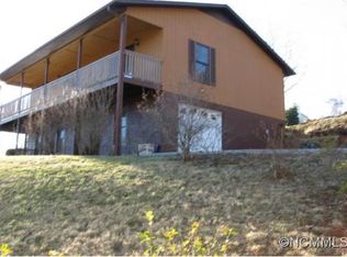 65 Raven Nest Dr, Burnsville, NC 28714