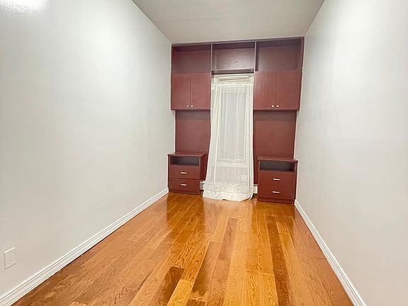4th image of 148 Bay 14th St #2F