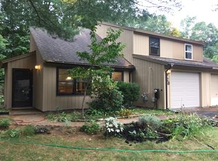 28 Pepperbush Pl, Malta, NY 12020