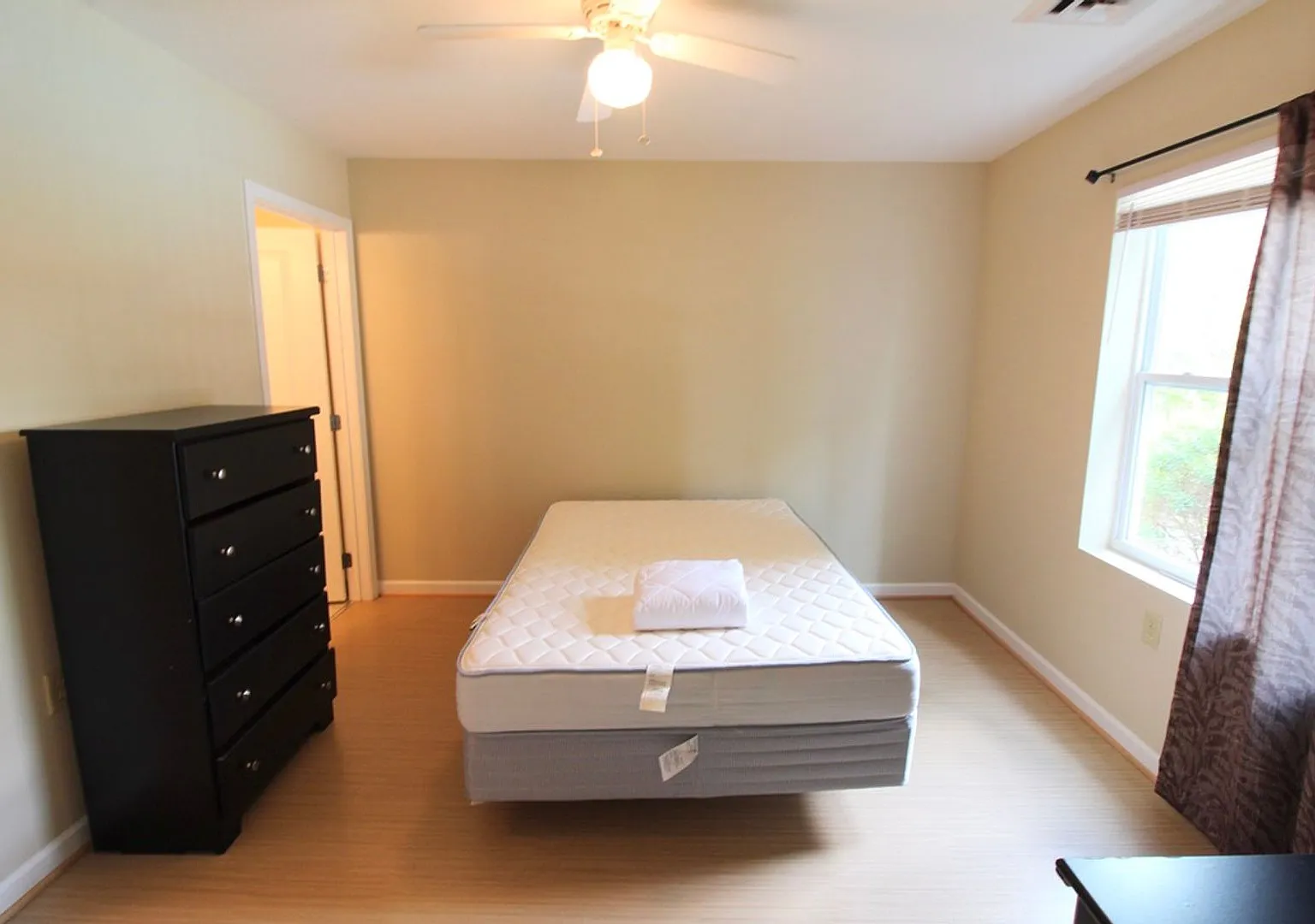 Campus View Condominiums 510#103 — Photo 3