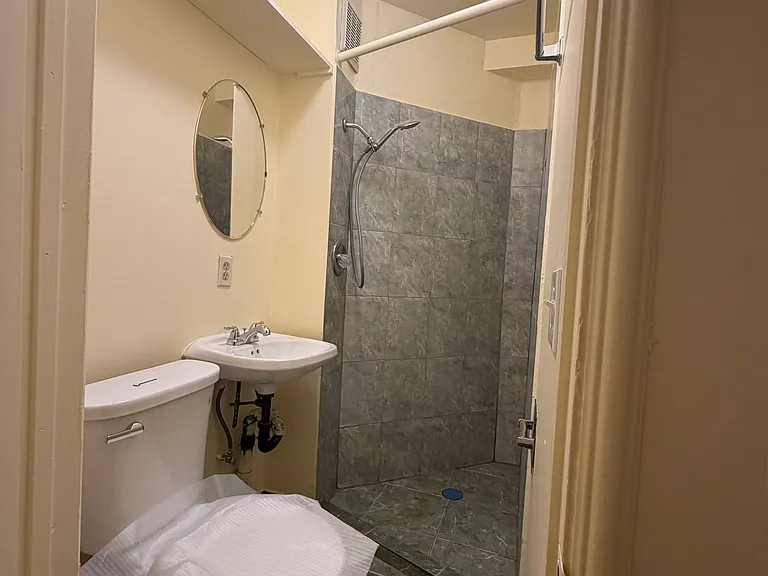 5887 Gardenia Ave #5887 — Photo 15