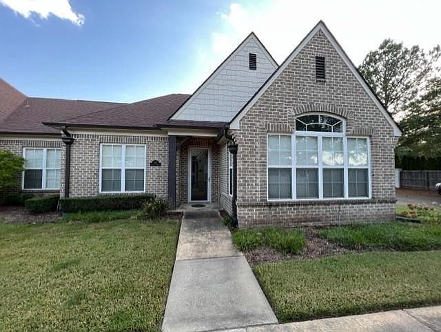 1st image of 206 Seabiscuit Dr #45