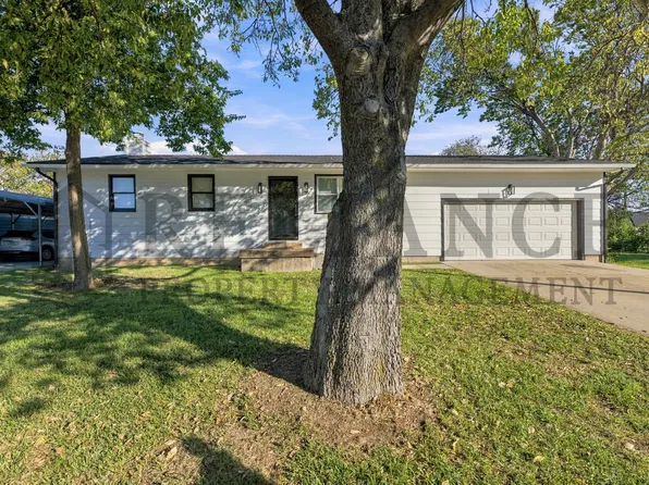 2726 W Maxwell Ave, Wichita, KS 67217