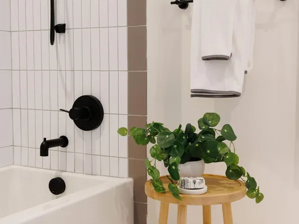 180 Morgan Street image 41 of 140