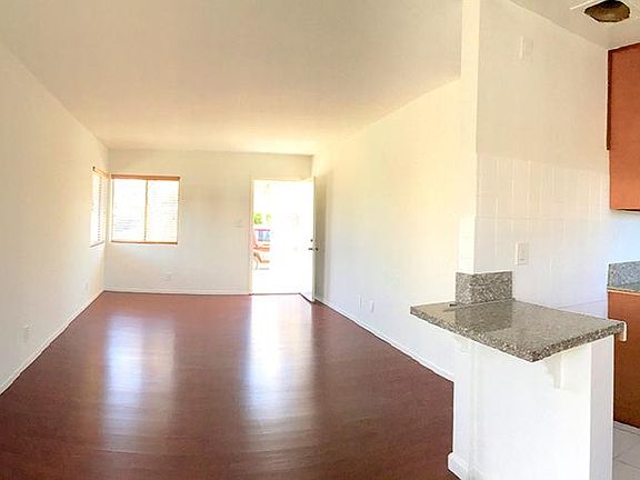 5th image of 13805 Cerise Ave