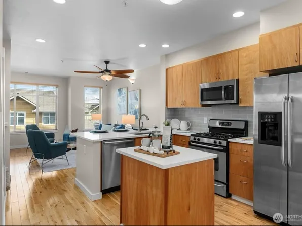 123 Sky Ridge Rd NW, Issaquah, WA