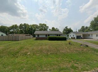 252 Woodlane Dr, Columbus, IN 47201