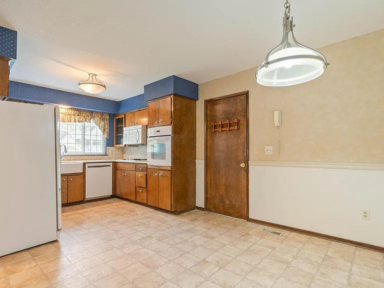 7670 SW 140th Ave — Photo 12