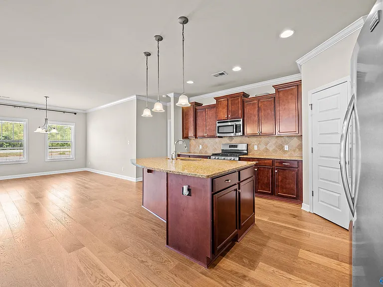 3013 Mallard Point Dr SE — Photo 10