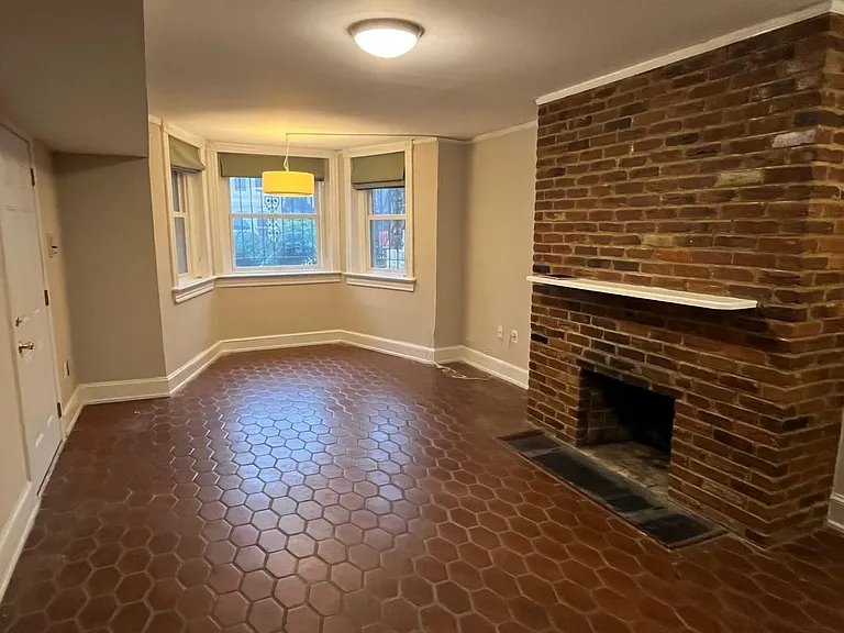507 Constitution Ave NE #1 — Photo 4