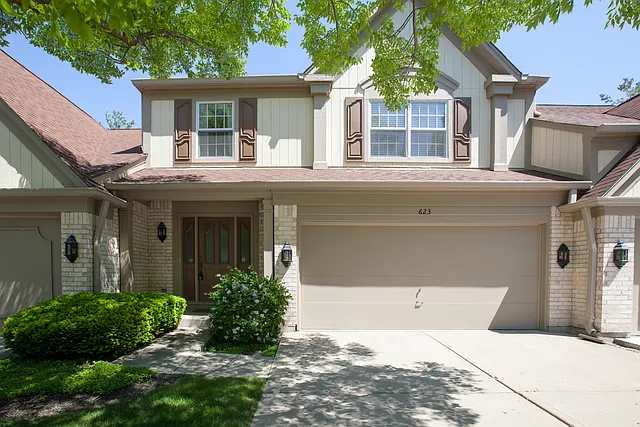 623 Cherbourg Ct N photo 1