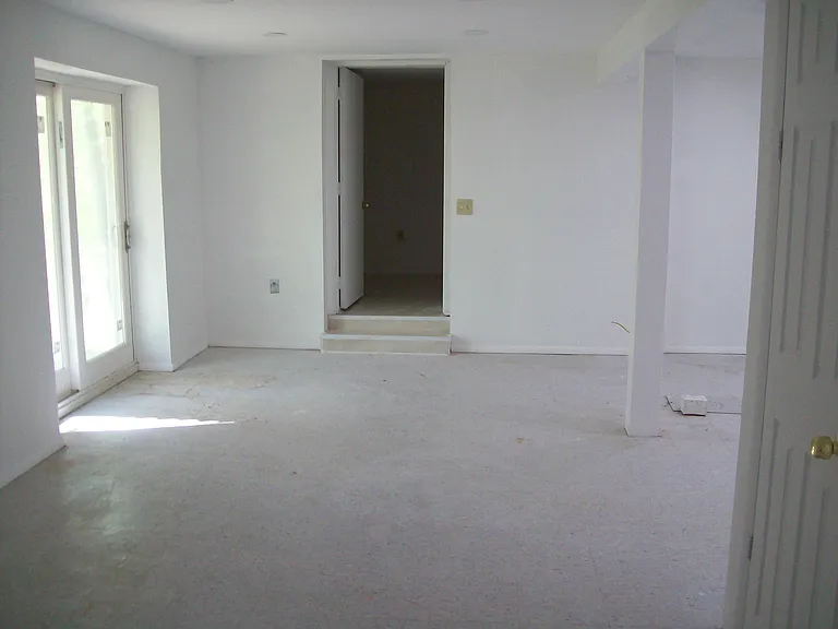 173 Hyland Dr — Photo 9