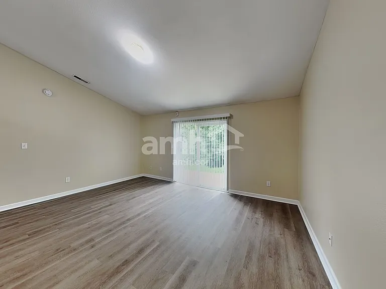 2438 Pinebark Dr — Photo 6