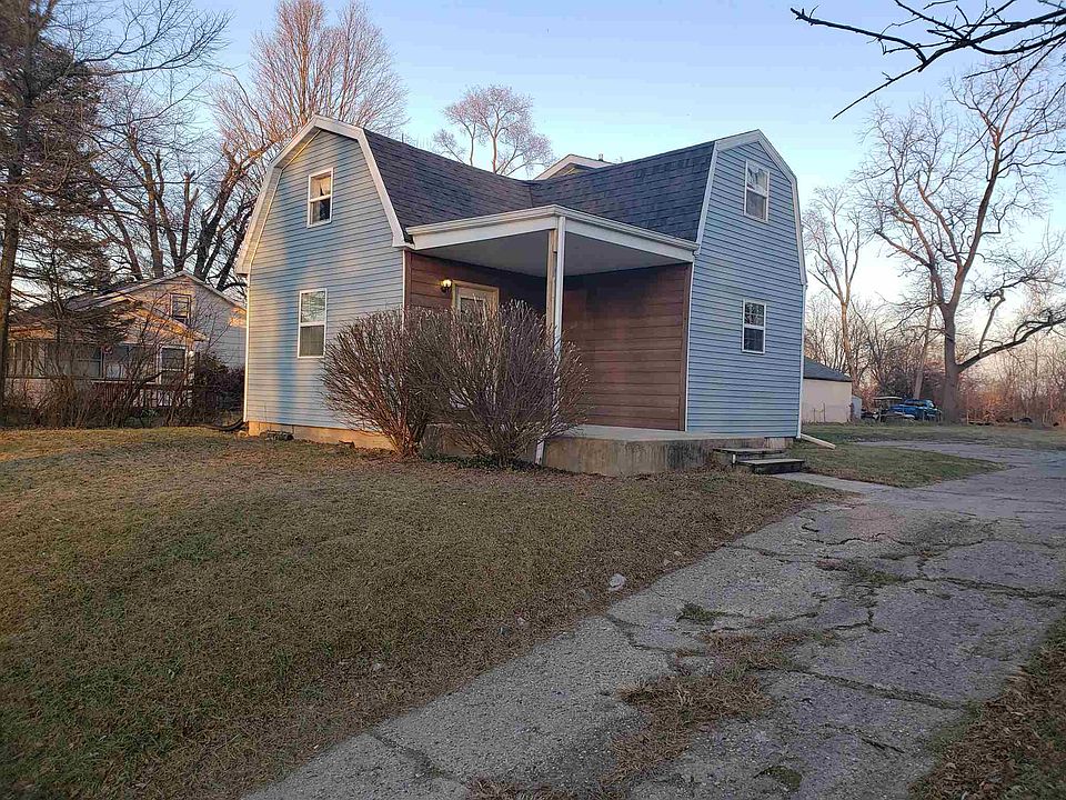 1st image of 2122 Huey St