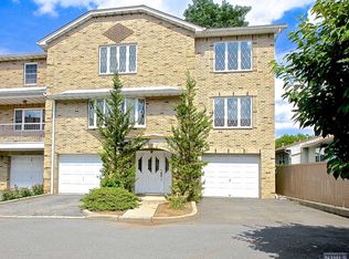 74 Salvatore Ct, Elmwood Park, NJ 07407