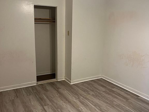 5th image of 372 SW Wall Ter APT 102