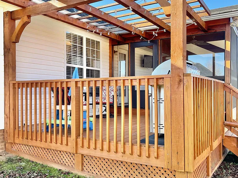 111 Nathan Dr — Photo 26