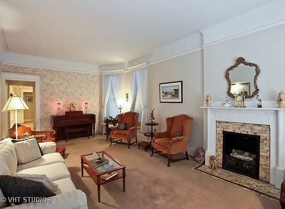 3rd image of 4872 N Paulina St