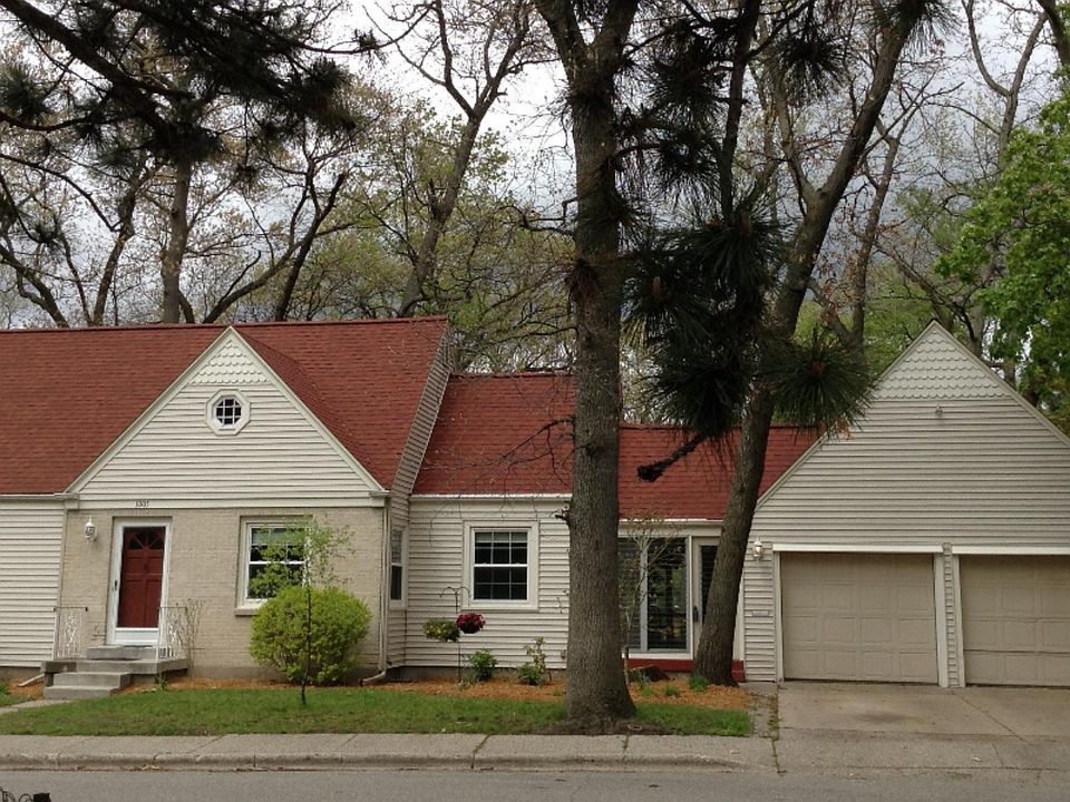 1st image of 1005 N Ottillia St SE