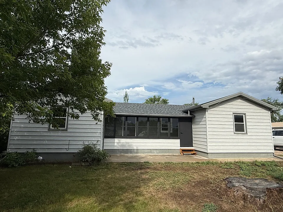 3035 Pioneer Dr