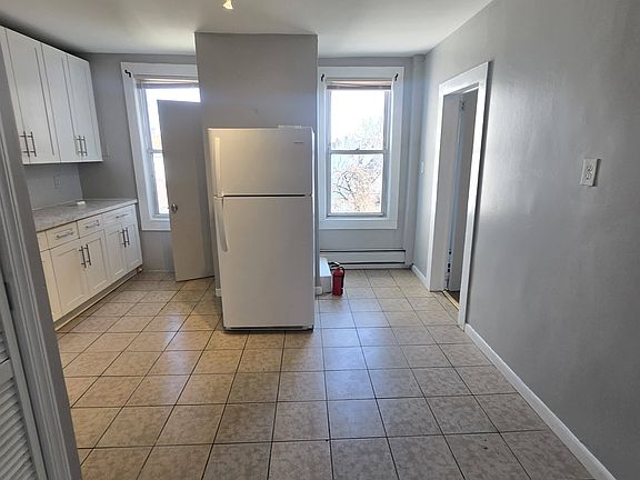2nd image of 76 Neptune Ave Floor 3