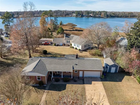 7058 Wellford Ln, Gloucester, VA 23061