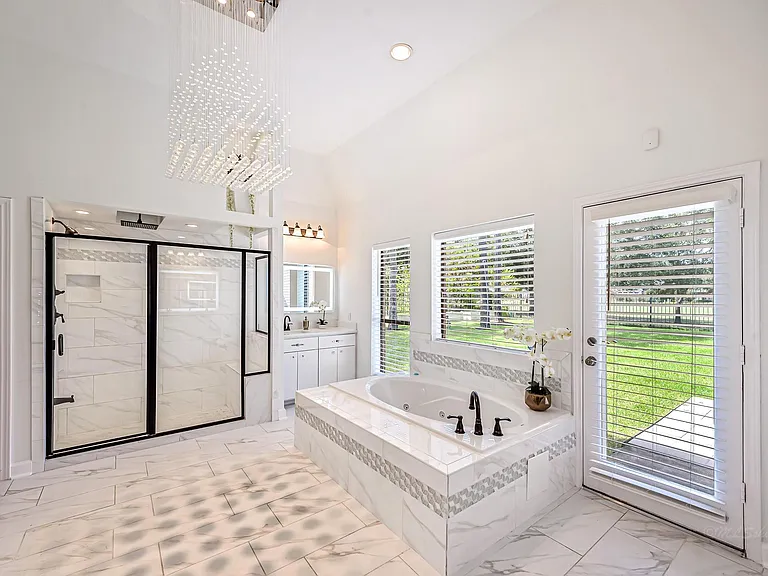 21410 Ganton Dr — Photo 24
