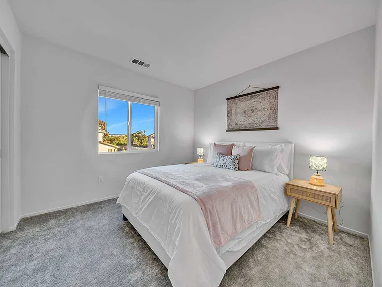 1705 Park Place Ln — Photo 16
