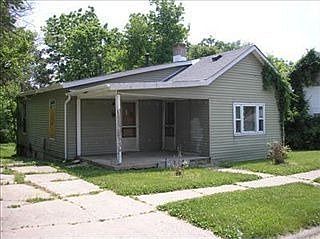2nd image of 873 E 2nd St