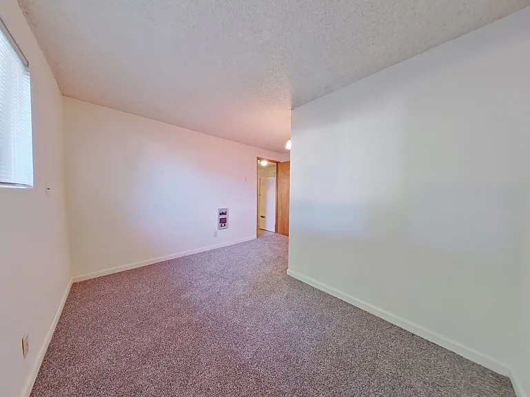 502 E 15th Ave — Photo 7